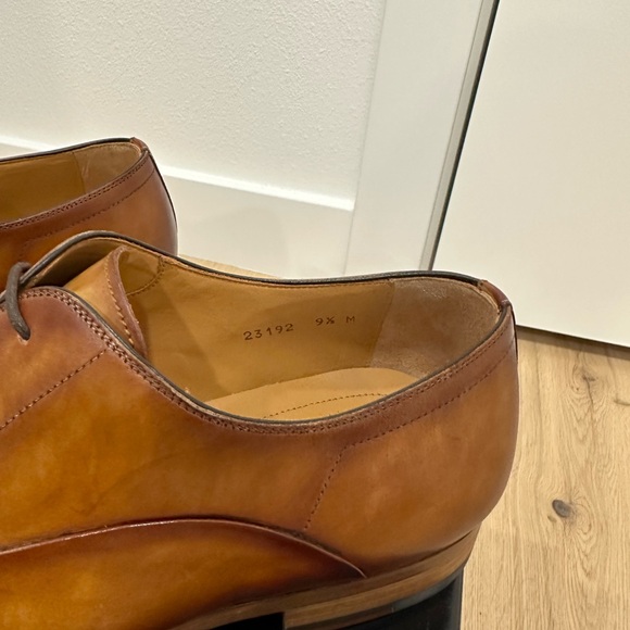Magnanni tan cap toe leather shoes new in box size 9.5 - Picture 2 of 5
